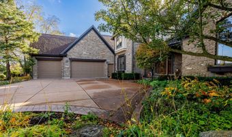 546 Hidden Creek Dr, Antioch, IL 60002