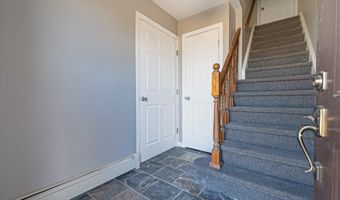 280 S Bayview Ave, Amityville, NY 11701