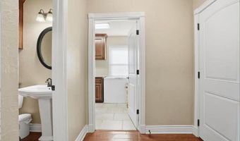 912 Stephanie Ln, Altus, OK 73521