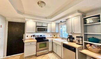 2 Bowles Ave, Bar Harbor, ME 04609