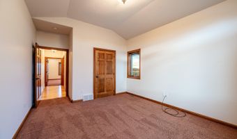 27 Hilltop Dr, Buffalo, WY 82834