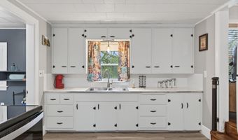 376 S Belfast Ave, Augusta, ME 04330