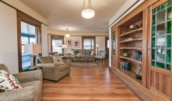 19 Gresham St, Ashland, OR 97520