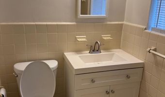 10524 WEYMOUTH St W-1, Bethesda, MD 20814