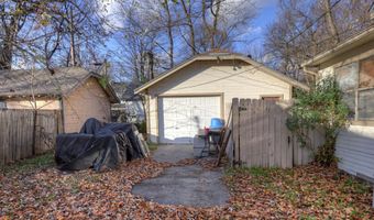 614 E 14th St, Baxter Springs, KS 66713