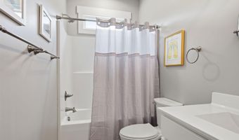 220 Pelican Dr, Atlantic Beach, NC 28512