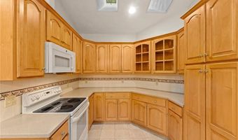 6 Windward Cir, Narragansett, RI 02882