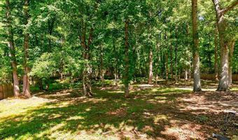 354 E Creek Bnd, Athens, GA 30605