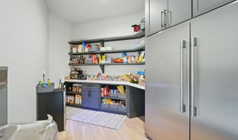 1004 NW Hugg Dr, Polk City, IA 50226