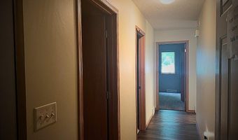 2231 SE Crystal Ave, Aberdeen, SD 57401