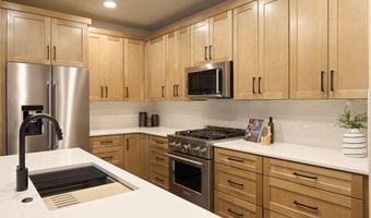 1553 NW Lewis St, Bend, OR 97703