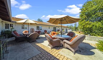 17832 Windsor Ln, Anderson, CA 96007