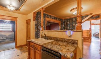 701 S 6th St, Chickasha, OK 73018