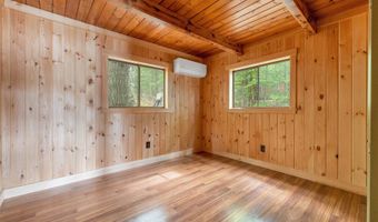 230 Big Barndoor Is, Alton, NH 03810