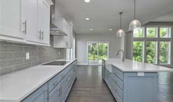 14500 Aurora Ln, Basehor, KS 66007