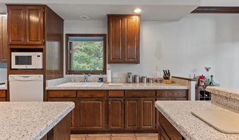 40 LaVanda Ln, Hot Springs Village, AR 71909