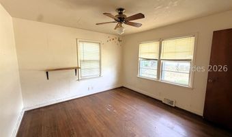 35 Myrick St, Barnwell, SC 29812