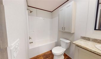 2401 Gene Ave, Albert Lea, MN 56007
