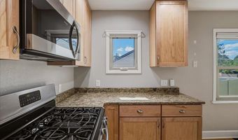 813 W 2ND Ave, Cheyenne, WY 82001