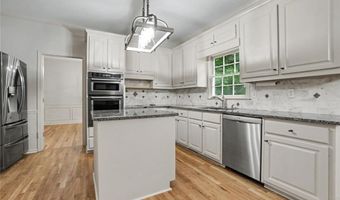 10785 Tuxford Dr, Alpharetta, GA 30022