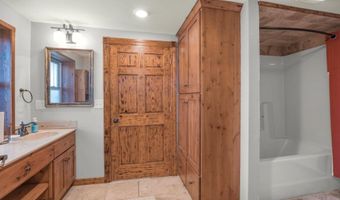 90917 240th St, Austin, MN 55912