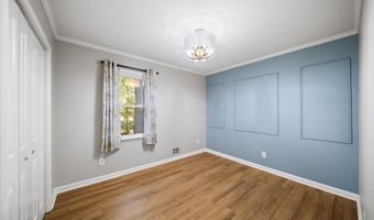 1528 Oakleaf Dr, Auburn, GA 30011