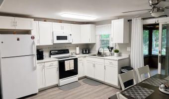 32 Shawnee Trl, Albrightsville, PA 18210