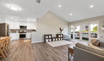 7532 Jerez Ct 9, Carlsbad, CA 92009