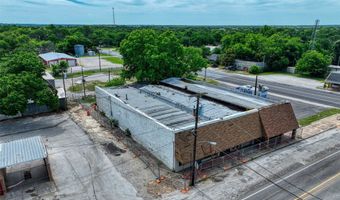 110 N Wickham St, Alvord, TX 76225
