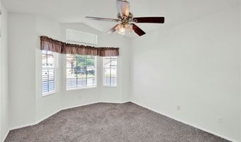 11246 Pleasant Hills Dr, Apple Valley, CA 92308