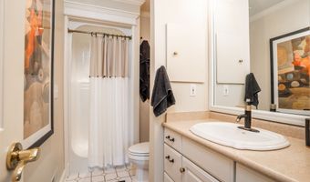 2403 Guenever Ct, Altoona, IA 50009