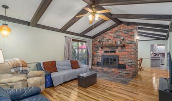 1626 Porter Ave, Aurora, MO 65605