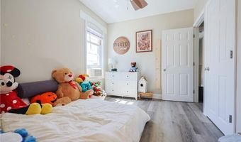 8 Lawrence St, Cumberland, RI 02864