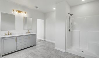 6601 April Bayou Dr, Biloxi, MS 39532