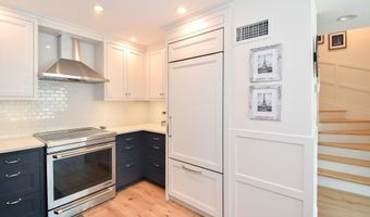 7 Coddington Wharf, Newport, RI 02840