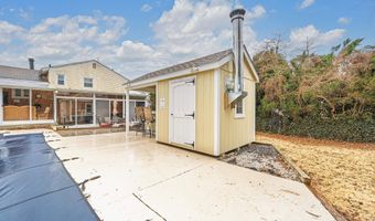 48 W Bolton Ave, Absecon, NJ 08201