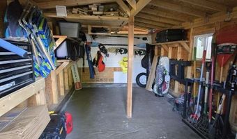 71 Venus Ave, Burlington, VT 05408