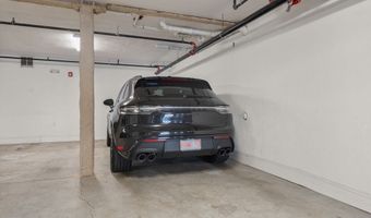111 B St 8, Boston, MA 02127