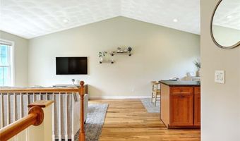 5 Craigie Ave, Johnston, RI 02919