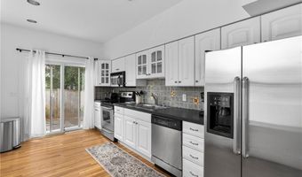 109 Church St 1, Newport, RI 02840