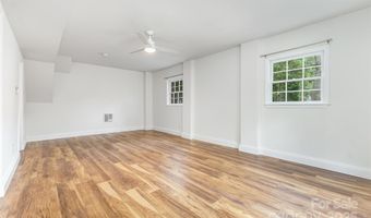 6422 Idlebrook Dr, Charlotte, NC 28212