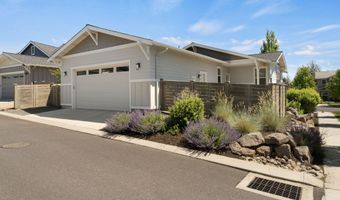 20693 SE Cougar Peak Dr, Bend, OR 97702