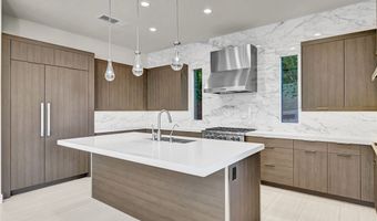 68 Grey Feather Dr, Las Vegas, NV 89135