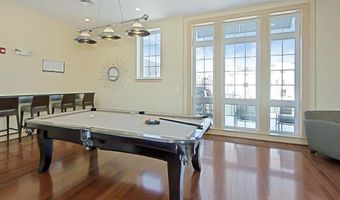 4079 S FOUR MILE RUN Dr 402, Arlington, VA 22204