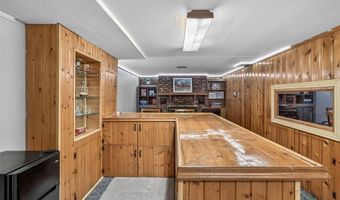 9541 Dulles Ct, Affton, MO 63123