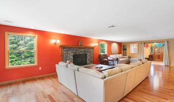 925 Hinesburg Rd, Brattleboro, VT 05301