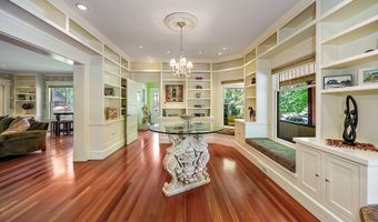586 B St, Ashland, OR 97520
