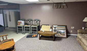 107 Golf Course Dr, Armstrong, IA 50514