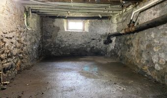 26 Verbraska Ave, Amsterdam, NY 12010
