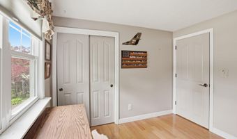 17 Briggs Ave, Bourne, MA 02532